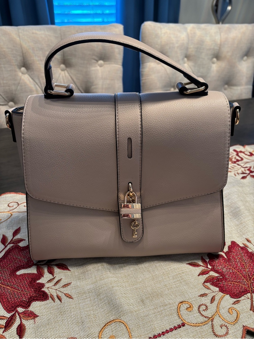 Elegant Beige Aldo Top-Handle or Strap Women’s Bag